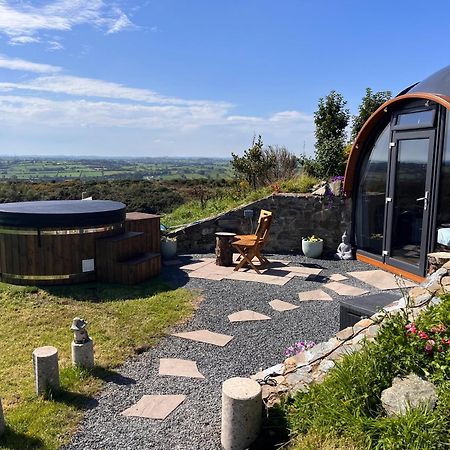 Hilltop Hideaway - Secluded Pod With Private Hot Tub 纽里 外观 照片