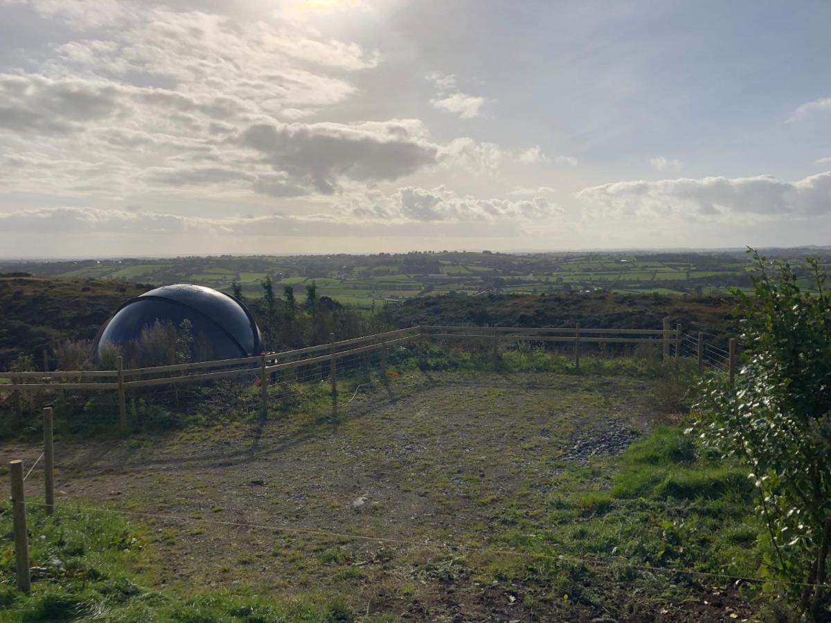 Hilltop Hideaway - Secluded Pod With Private Hot Tub 纽里 外观 照片